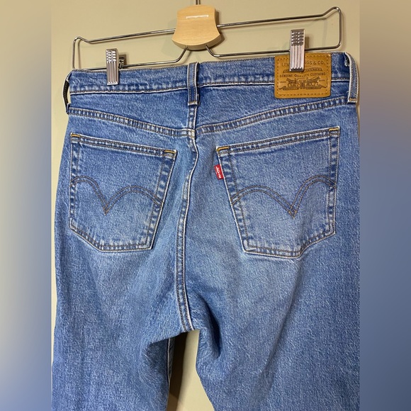 Levi’s Wedgie Jeans - Picture 5 of 7